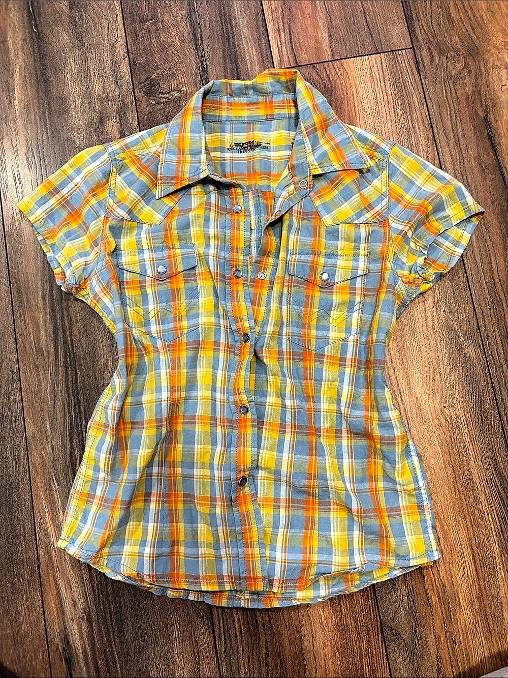 vintage wrangler Plaid Short Sleeve Shirt in Blue & Yellow Size Medium🌞